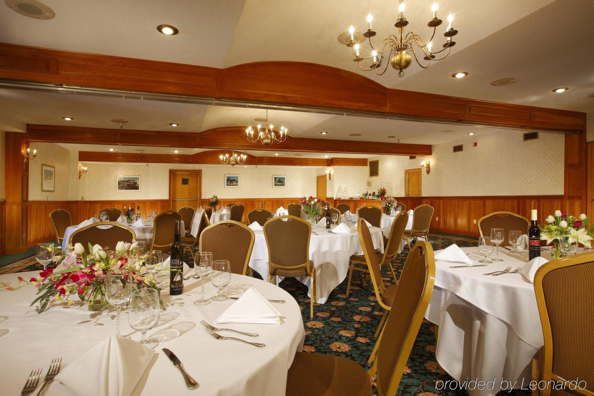 Golden Arrow Lakeside Resort Lake Placid Εστιατόριο φωτογραφία